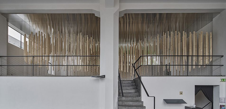 Krater Fajan, Viel TamTam um Nichts