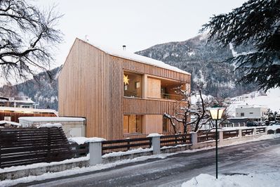 FELS – Umbau für eine vierköpfige Familie, Zams, 2015 – 2017 (Architektur: he und du)