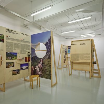 Blick in die Ausstellung – © Günter Richard Wett