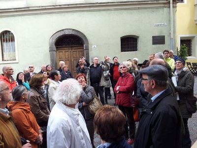 „Von der Burg zum Park“, Führung in Hall mit Albert Weber und Walter Hauser