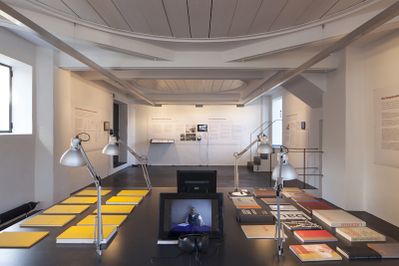 Ausstellung "20 jahre architektur und tirol" – Fotos von der anlässlich des 20-Jahr-Jubliläums im aut gezeigten Ausstellung "20 jahre architektur und tirol" (Bildnachweis: B&R)