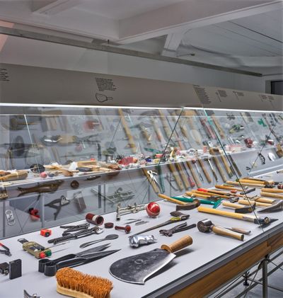 Blick in die Ausstellung "No Name Design" im aut