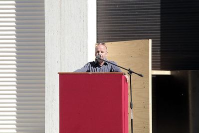 Österreichischer Beitrag auf der 13. internationalen Architekturausstellung „La Biennale di Venezia“ – Arno Ritter bei der Eröffnung des österreichischen Pavillons auf der Architektur Biennale 2012 (© Günter R. Wett)
