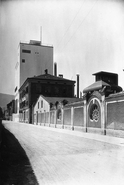 Sudhaus mit Gartenmauer, um 1931; Foto: Archiv Joachim Moroder