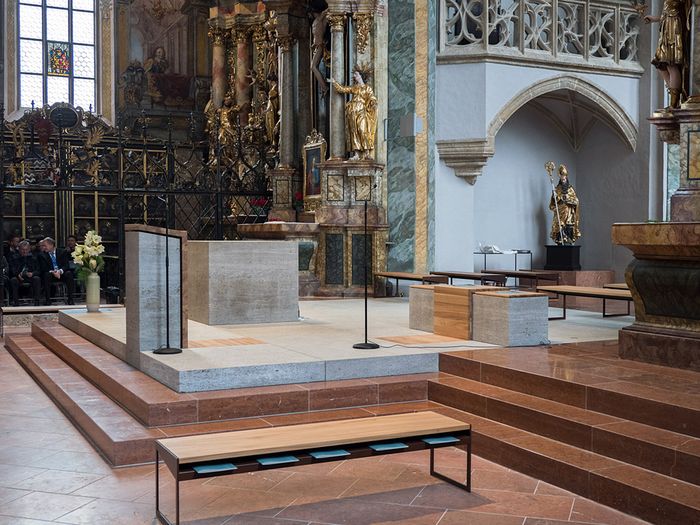 Altarraum der Pfarrkirche St. Nikolaus, Hall i. T.