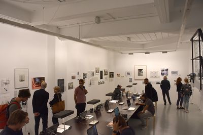 Eröffnungstag "Die Körper und der Raum" im aut – © aut