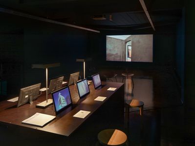 Blick in die Ausstellung "Über Lois Welzenbacher" im aut