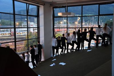 Theaterperformance "Fatzer ± Hyperion" in der "sozialen Landschaft" von Snøhetta